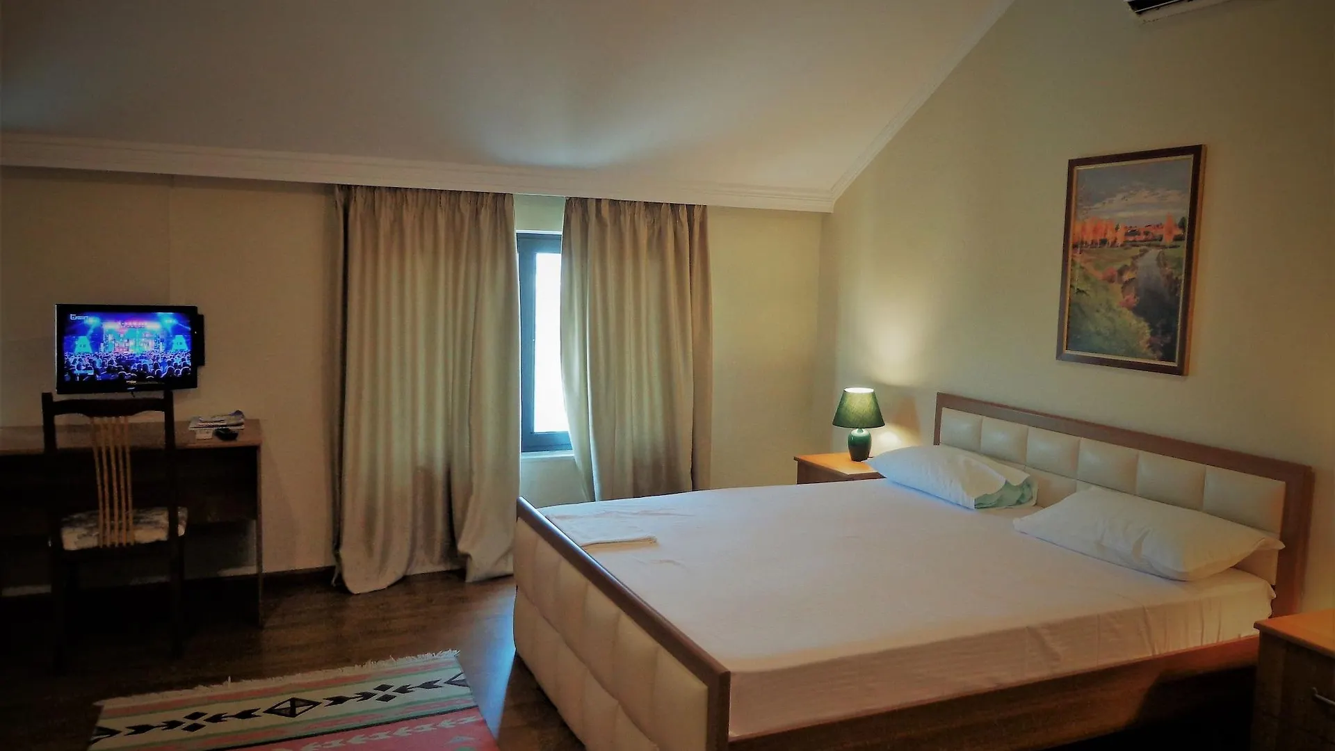 Hotel Viktoria Tirana Mjull-Bathore